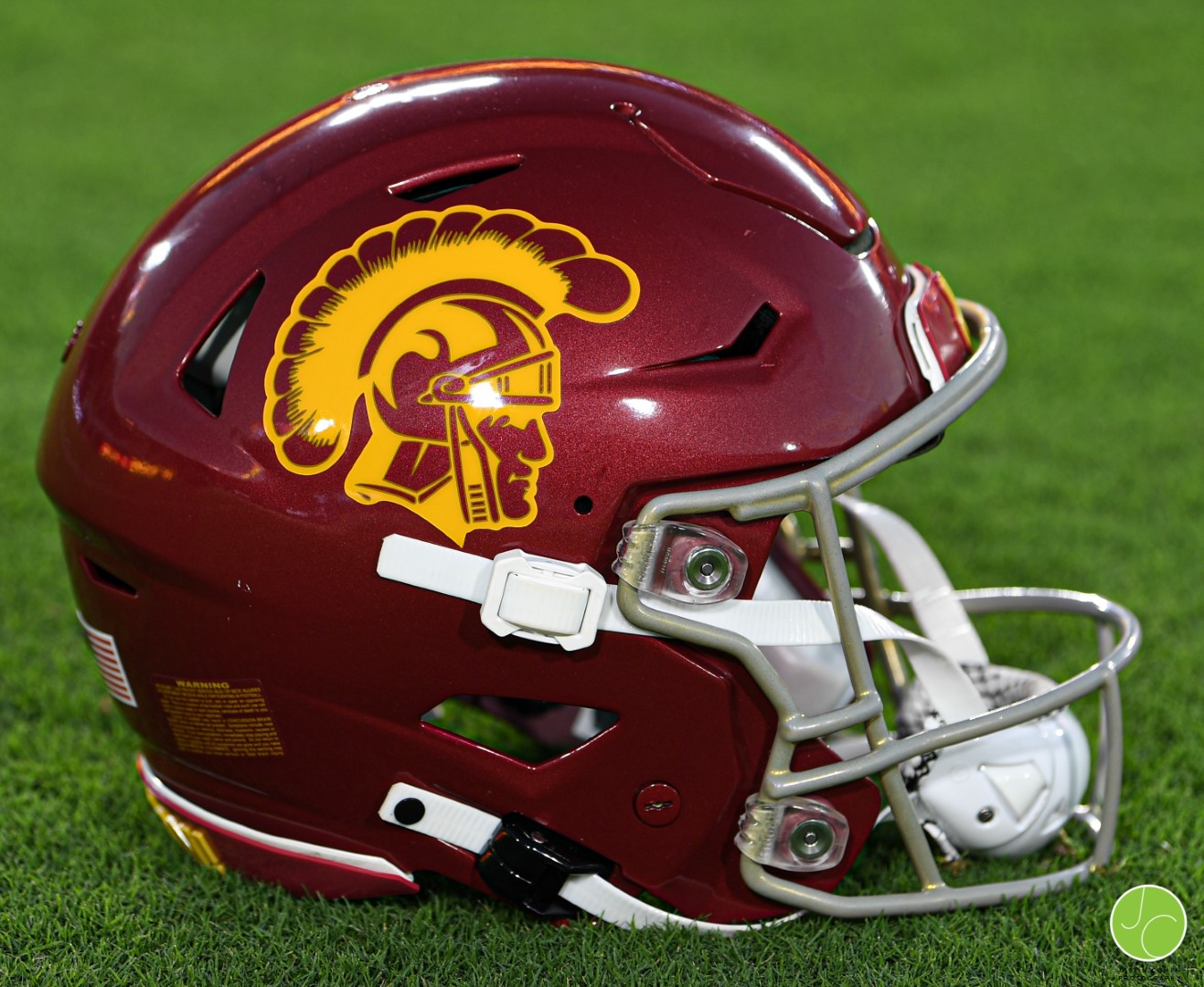 Helmet USC Trojans vs Arizona State_Los Angeles_October-1-2022_Justin Cohen Photography (Large)